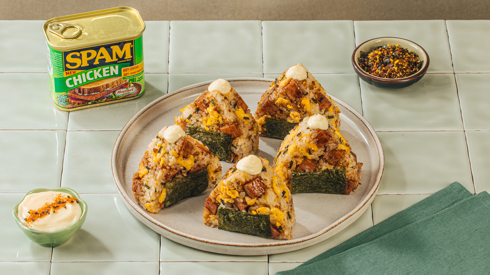 https://www.spam-ph.com/recipe/spam-chicken-onigiri/